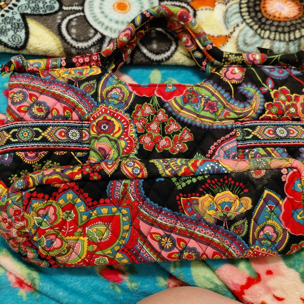 Colorful Floral Patterned Handbag - Picture 2 of 3